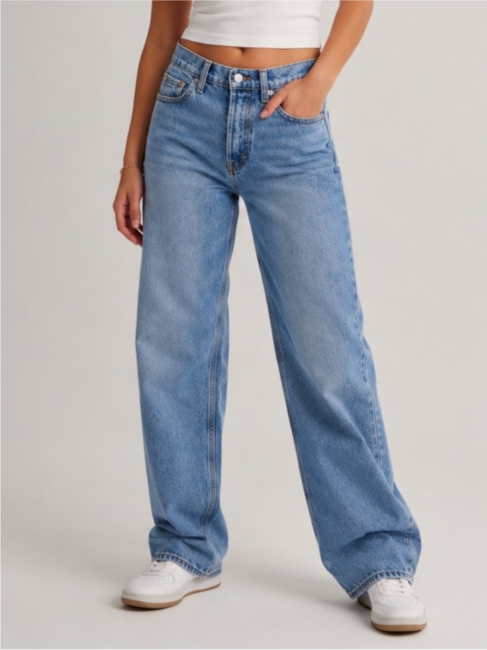 Universal Thread 90's Mid Rise Heart Pocket Baggy Wide Leg Denim Jeans 8 regular - Picture 4 of 13